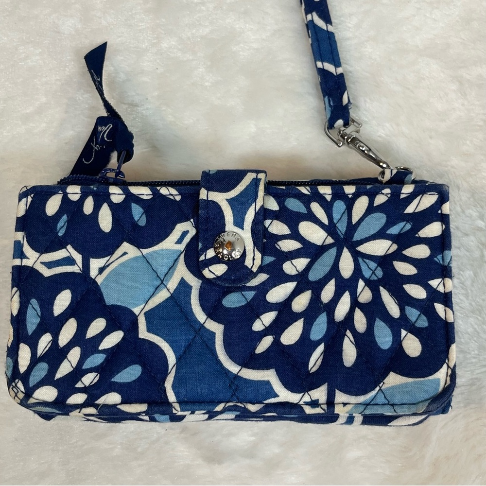 Sold - Picture 7 of 9